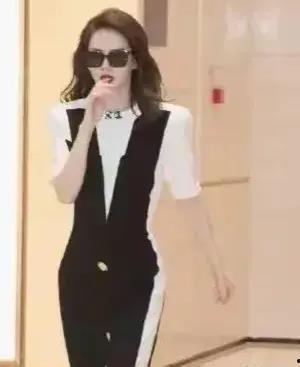 吃瓜爆料吊带姐,吃瓜群众揭秘娱乐圈幕后真相