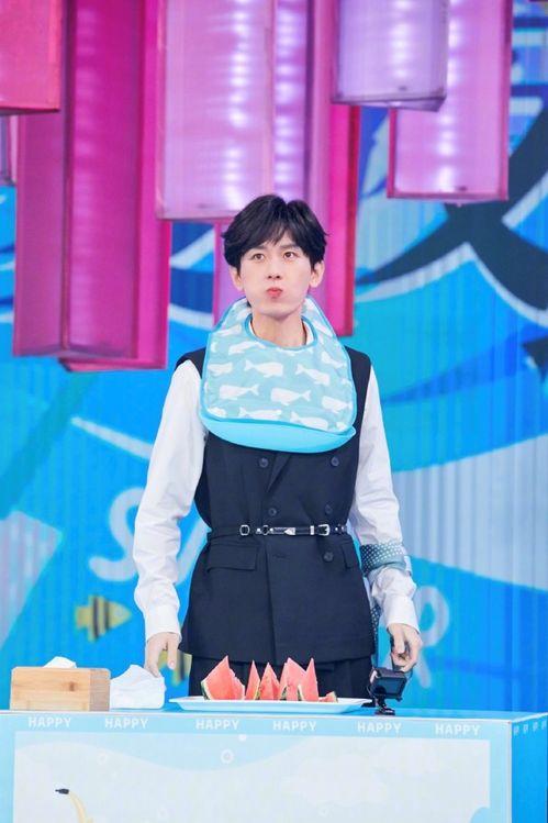 成毅吃瓜照,这瓜真香！