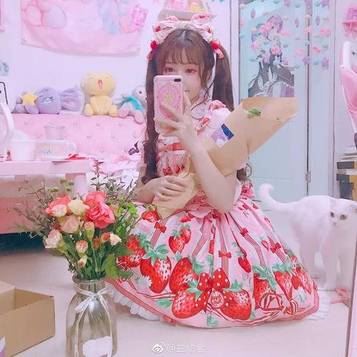 Lolita吃瓜 微博,揭秘娱乐圈幕后故事